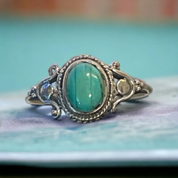 Vintage Malachite Sterling Silver Ring (8.75) - Picture 1 of 5